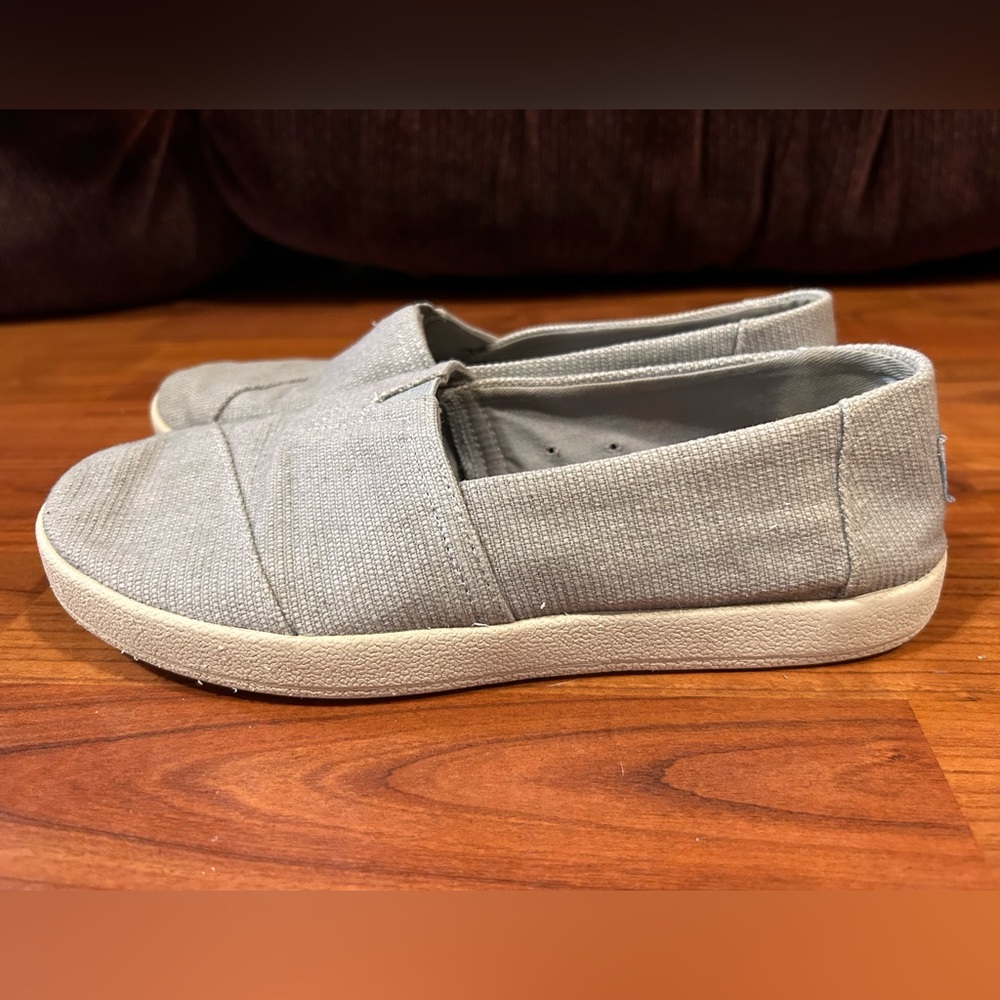 TOMS Avalon Loafer, drizzle grey micro crosshatch Sz 7.5